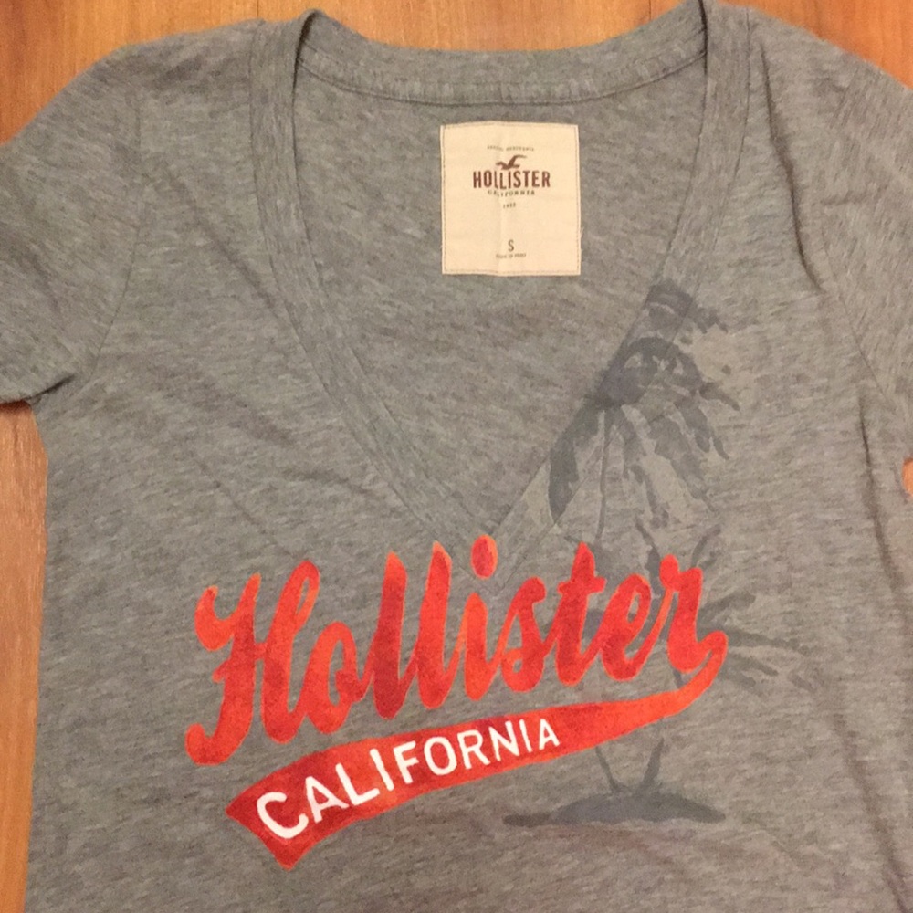 Hollister T-Shirt